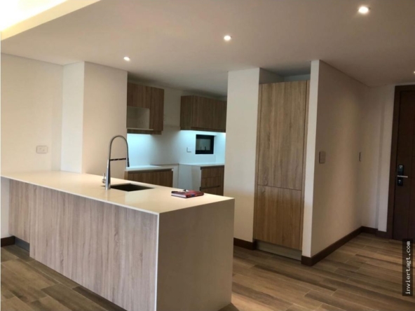  Apartamento en renta con balcón