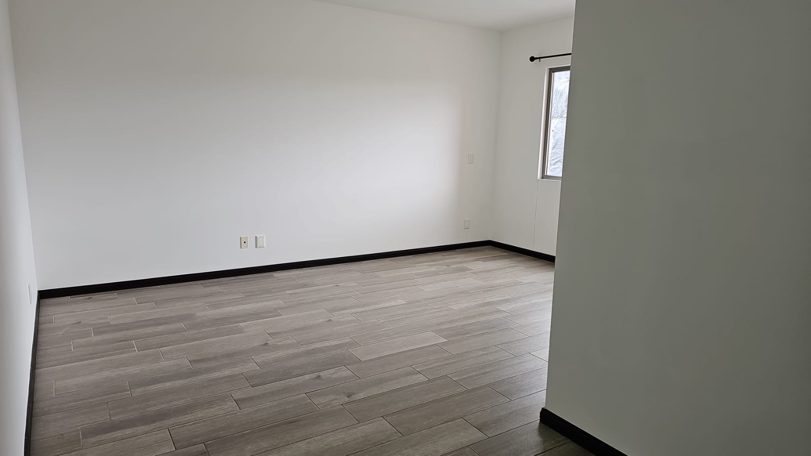 Apartamento en venta con balcon y 2 habitaciones zona 14