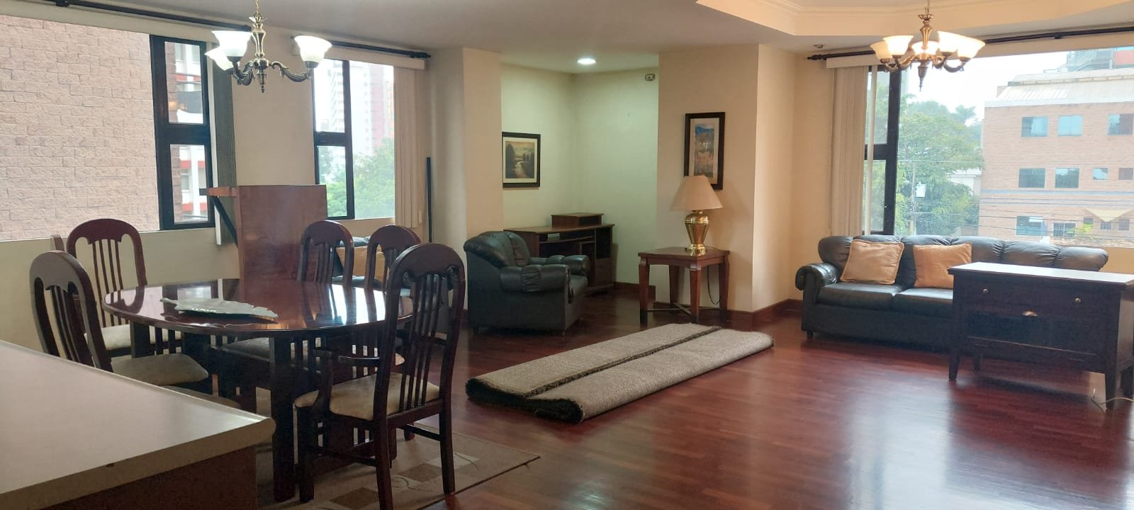 Apartamento en renta de 1 habitación amueblado en Zona 14