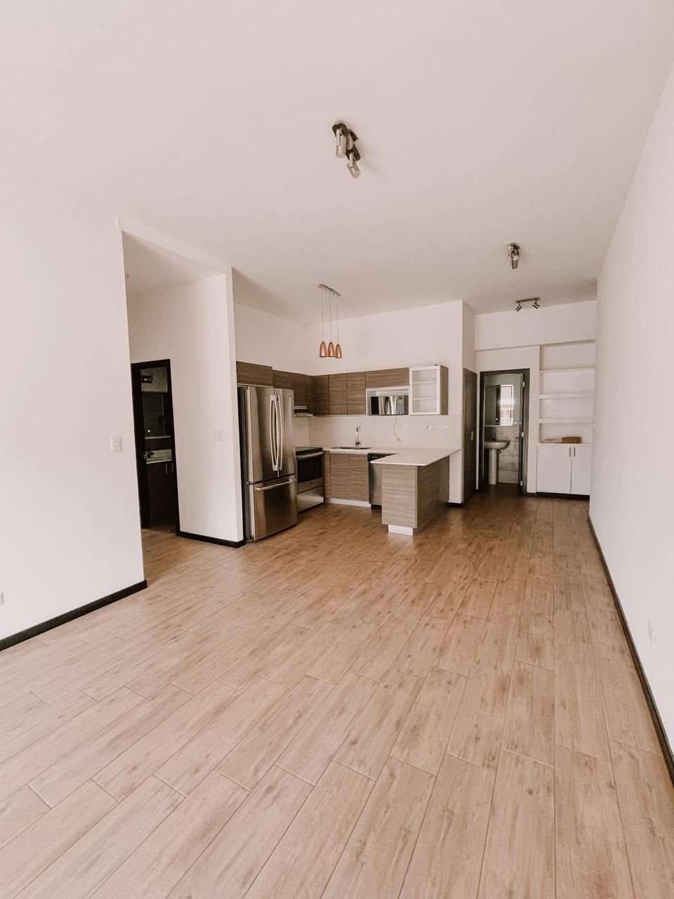 Apartamento en renta nivel alto de 3 habitaciones Z10