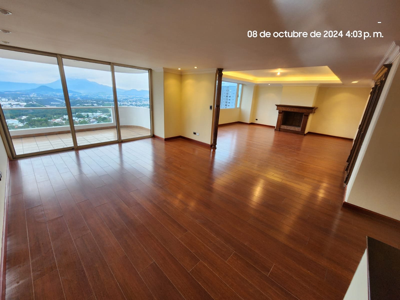 Vendo apartamento en excelente ubicación de zona 14