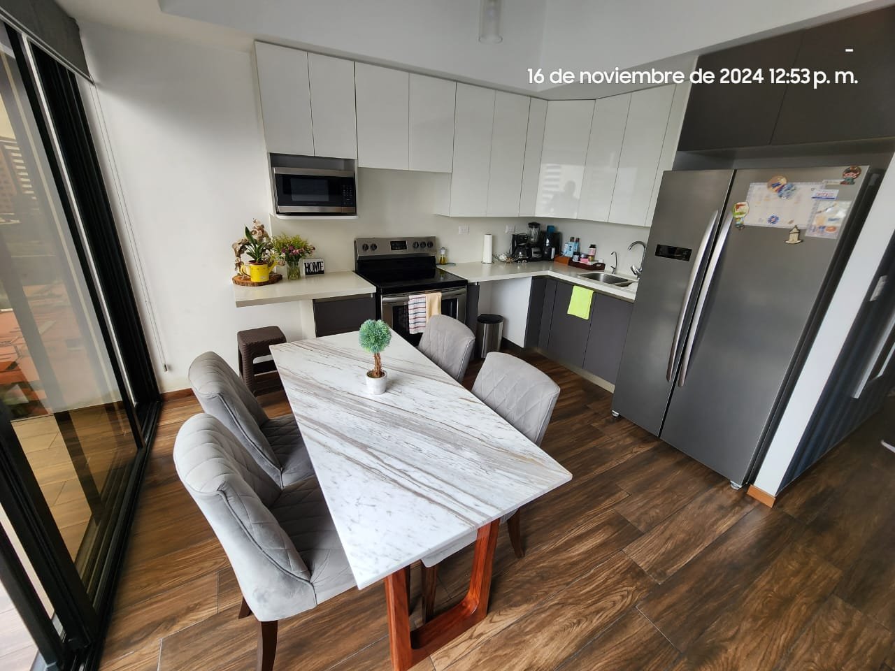 Apartamento en Renta Amueblado en zona 10