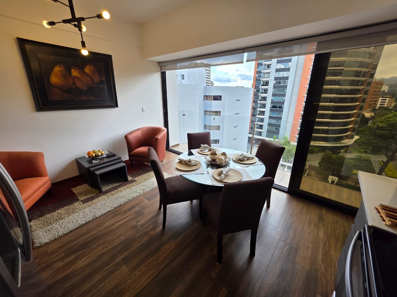 Apartamento amueblado de 1 habitacion en renta en zona 10