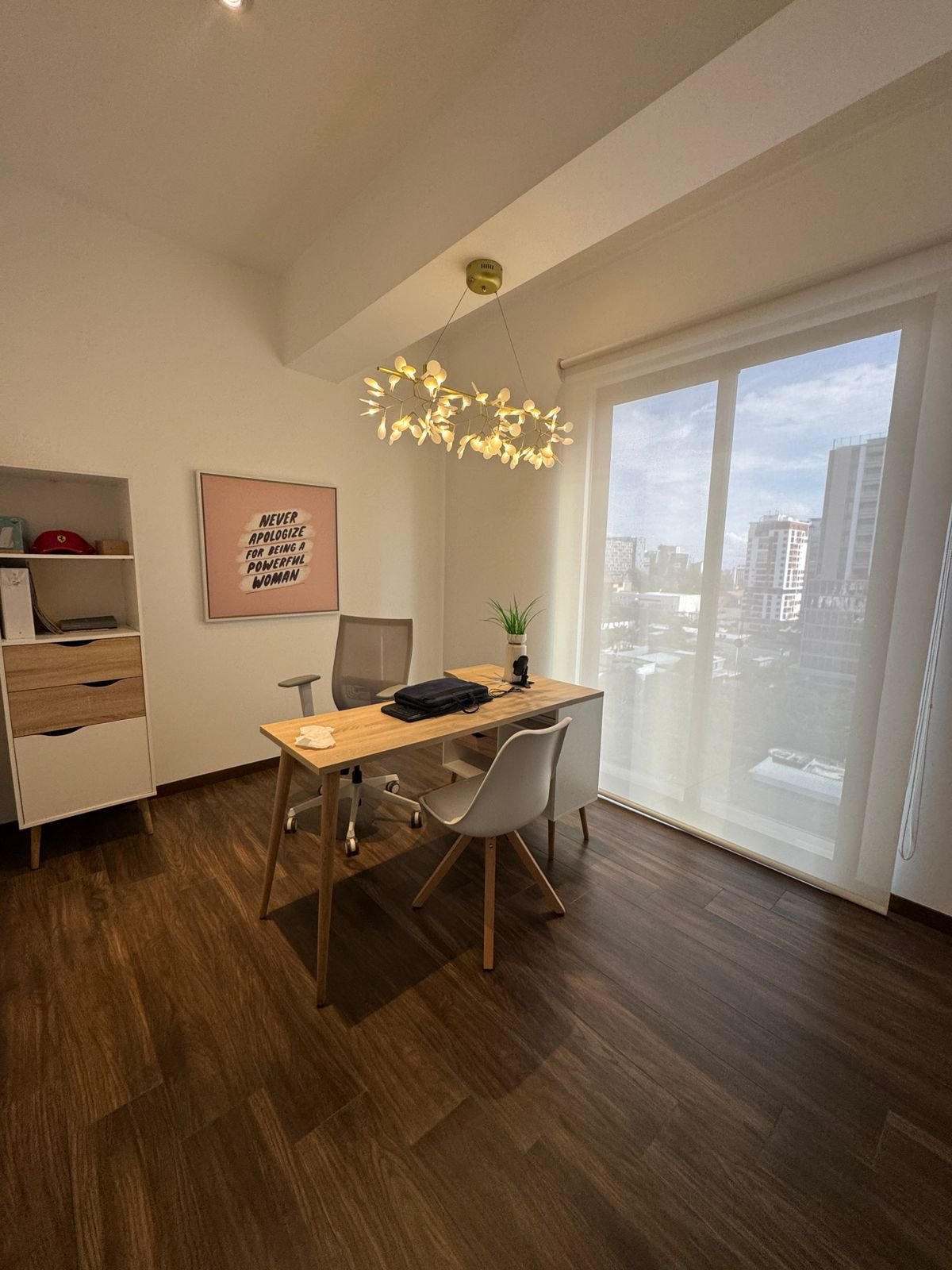 Apartamento en renta de 3 habitaciones nivel alto zona 10