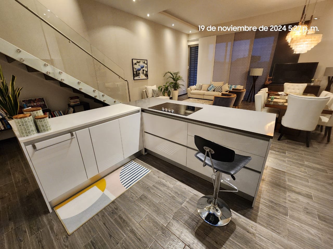 Casa con jardin en venta de 3 habitaciones en zona 13