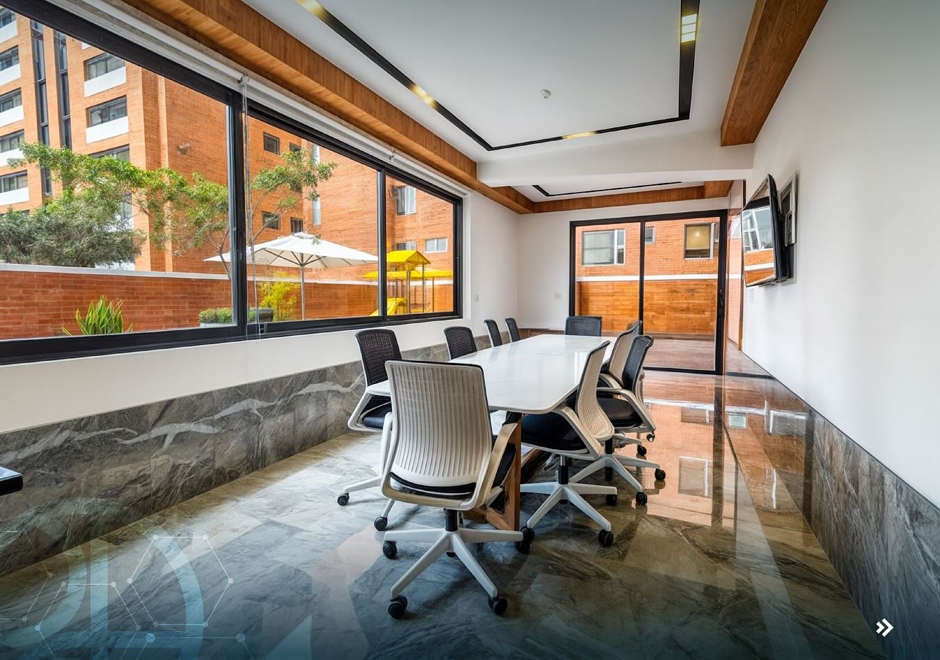 Oficina en Alquiler en área Exclusiva de zona 14