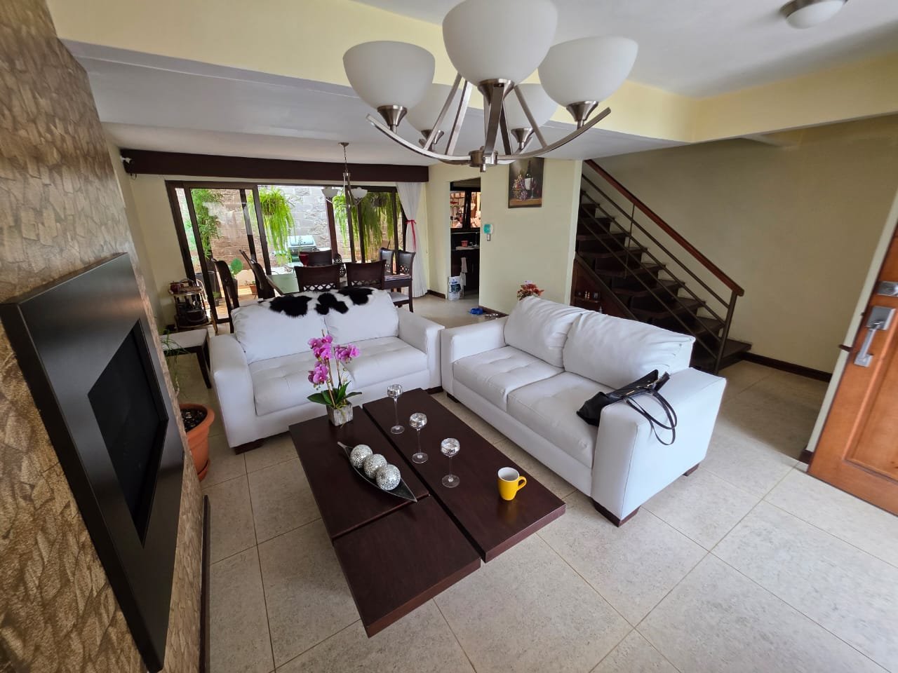 Casa en venta de 4 habitaciones en santuaria de Muxbal