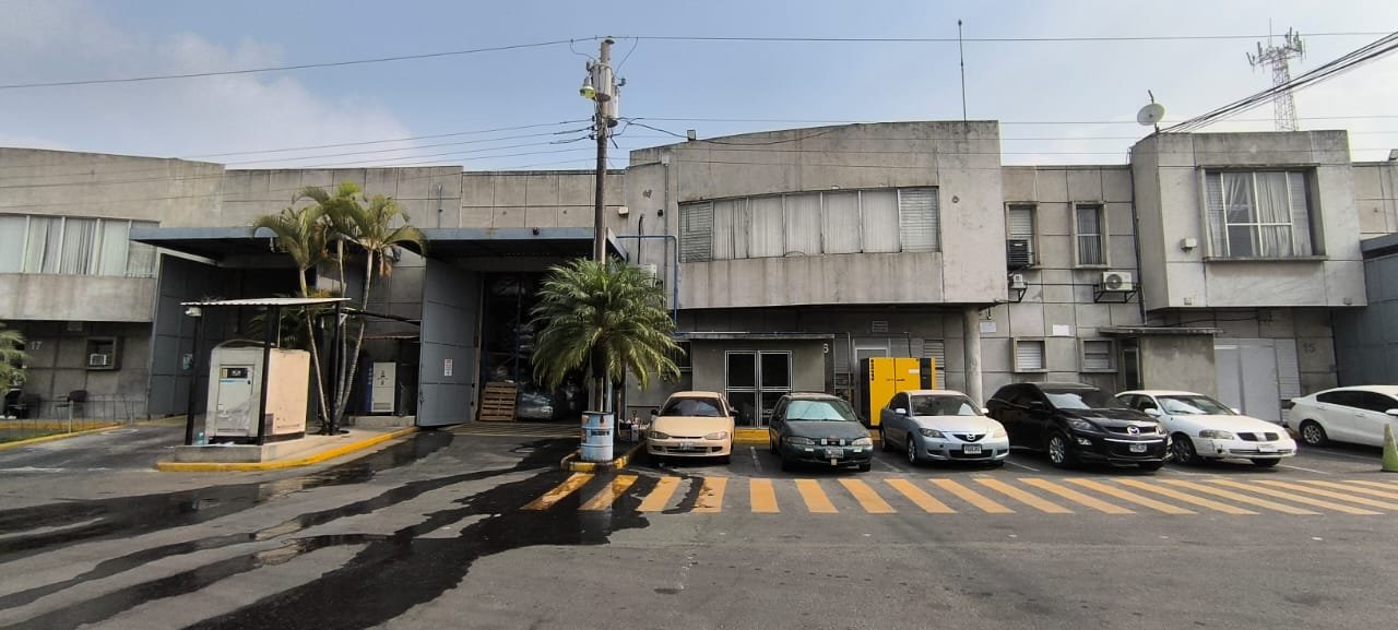Alquilo Ofibodegas junto a Plaza Villa Nueva