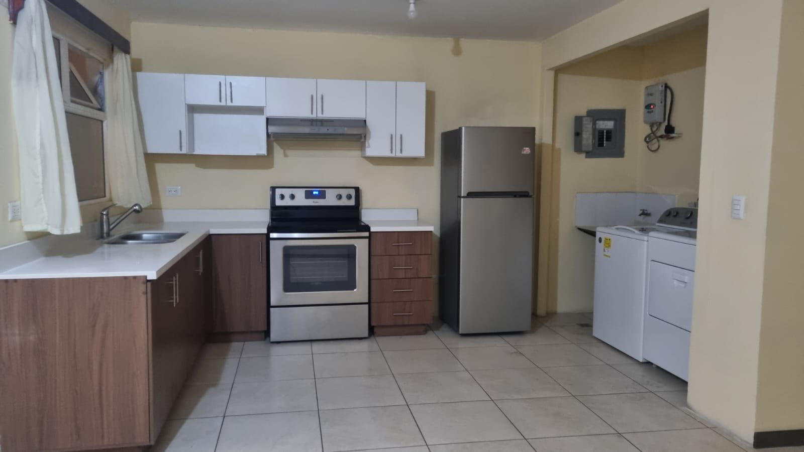 Apartamento en renta con 3 habitaciones