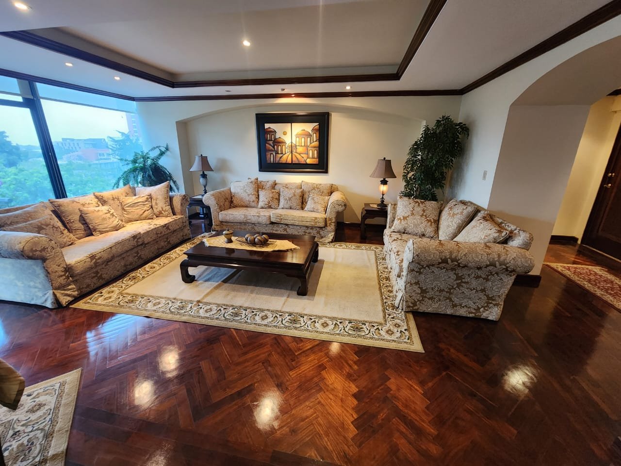 Apartamento en venta con 3 habitaciones y hab de servicio Z14