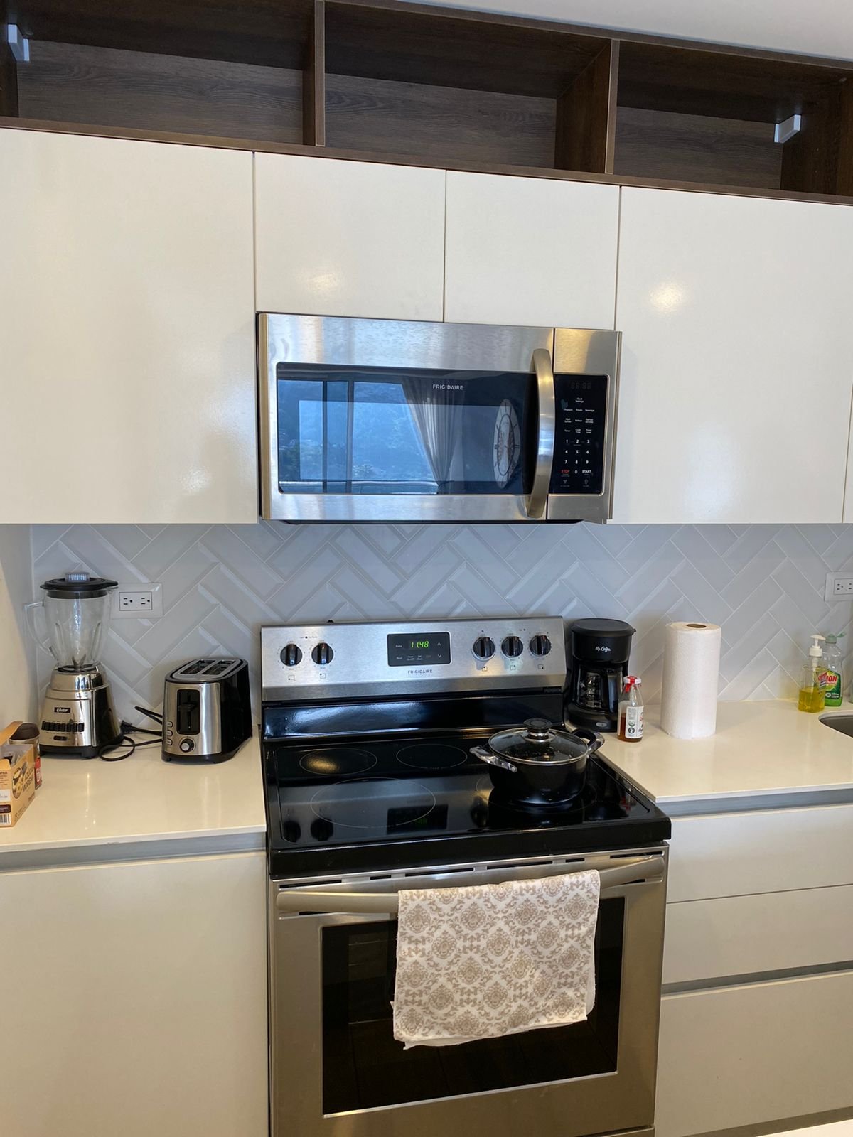 Apartamento en venta amueblado de 3 habitaciones en zona 15