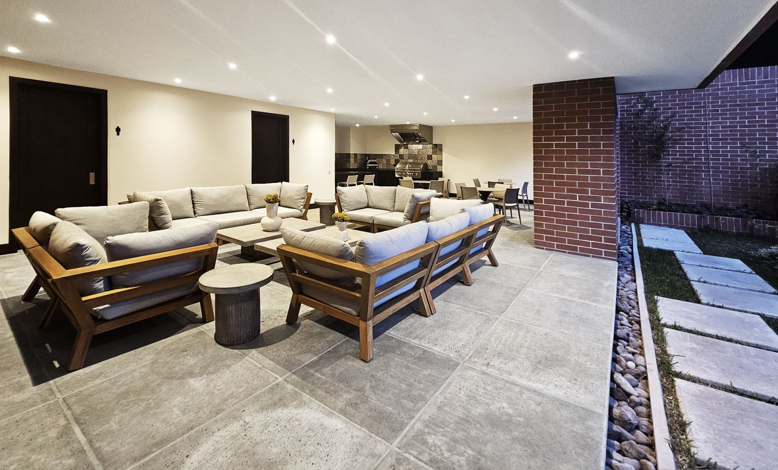 Apartamento en renta de 3 habitaciones zona 14 con balcon