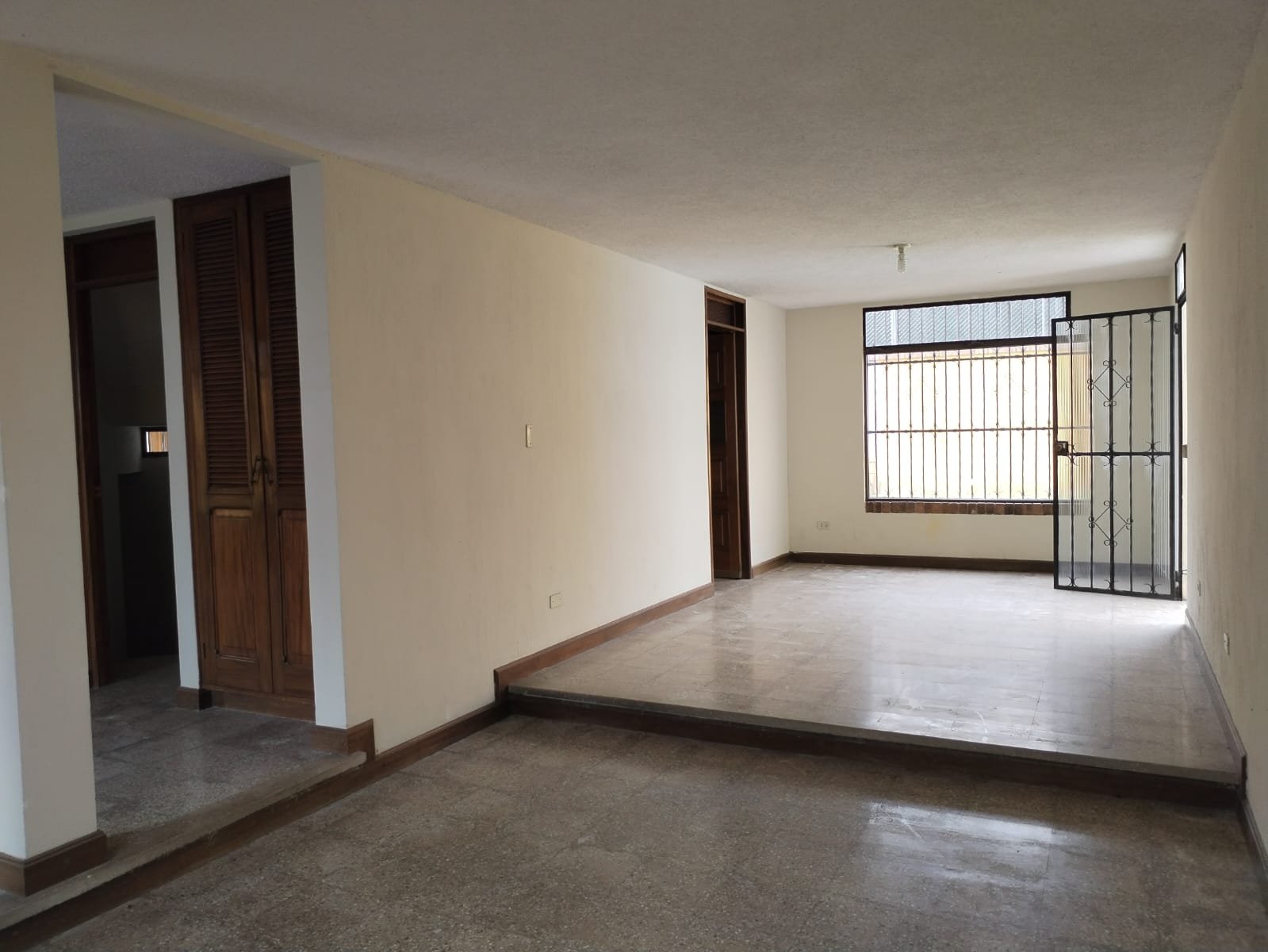 Vendo Casa en Vista Hermosa lll zona 15