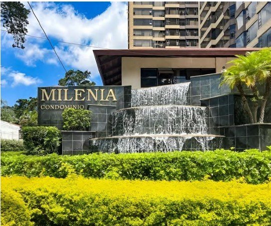 Venta de Penthouse de 4 habitaciones en zona 10