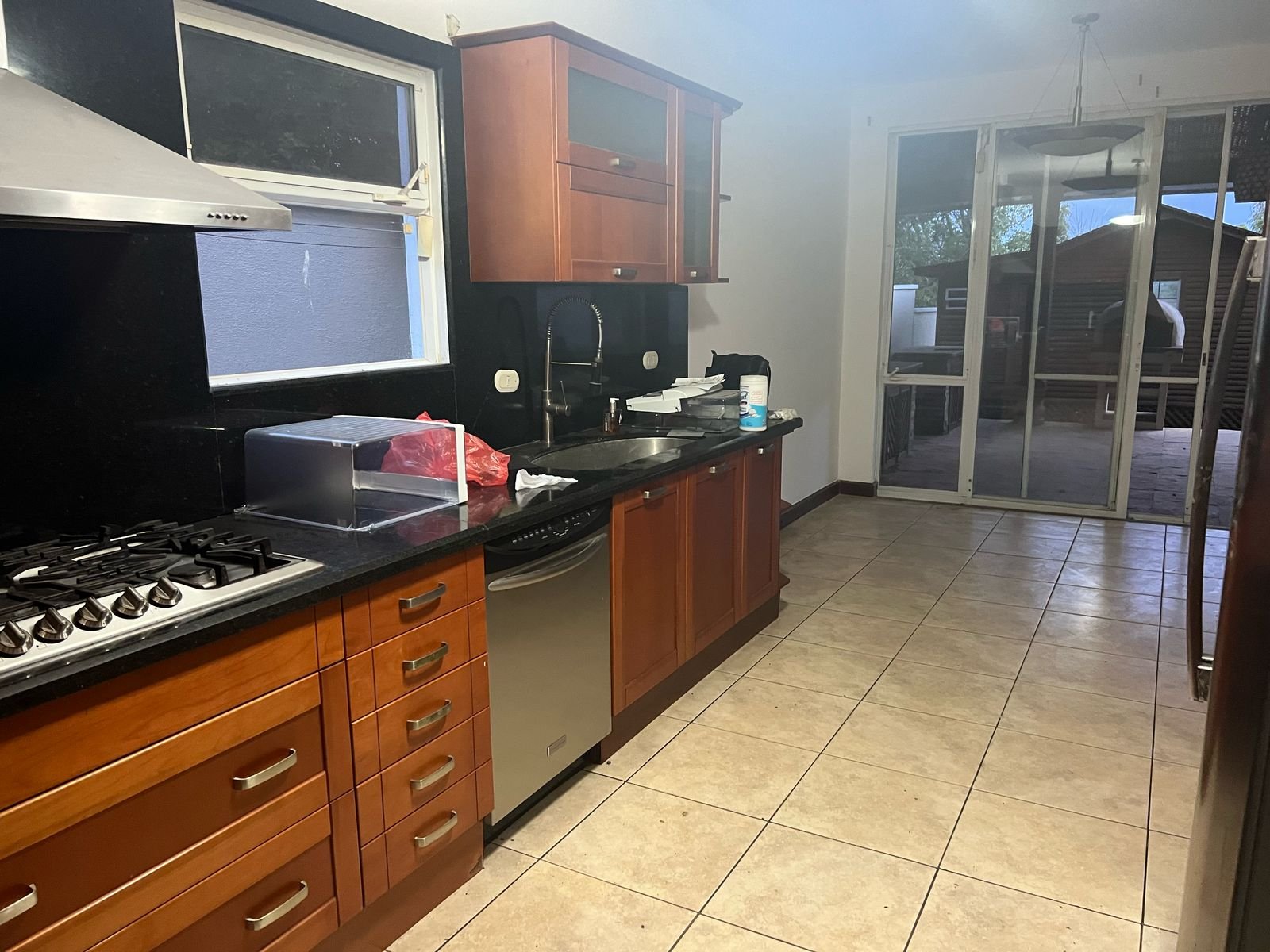 Casa en renta con jardin grande y 4 habitaciones en KM22 CAES