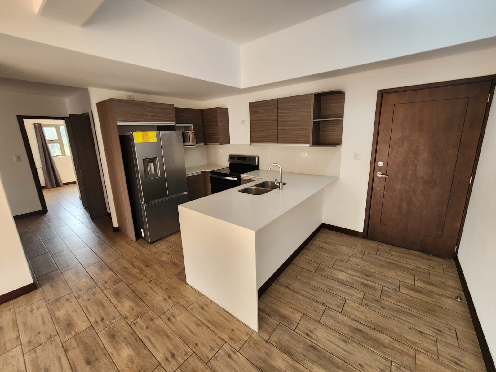 Rento Apartamento en Casalini en zona 10