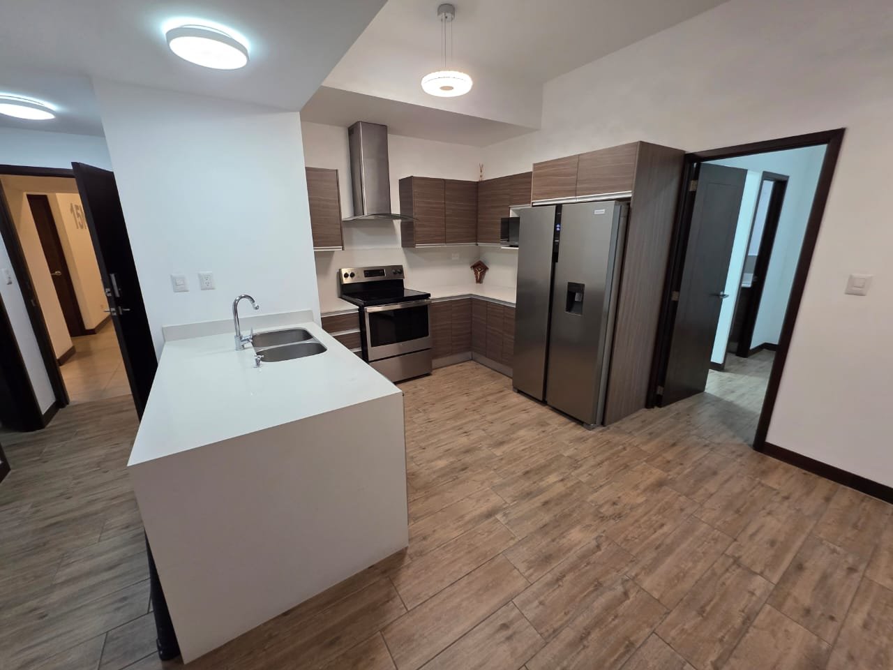 Apartamento en renta de 2 habitaciones zona 10