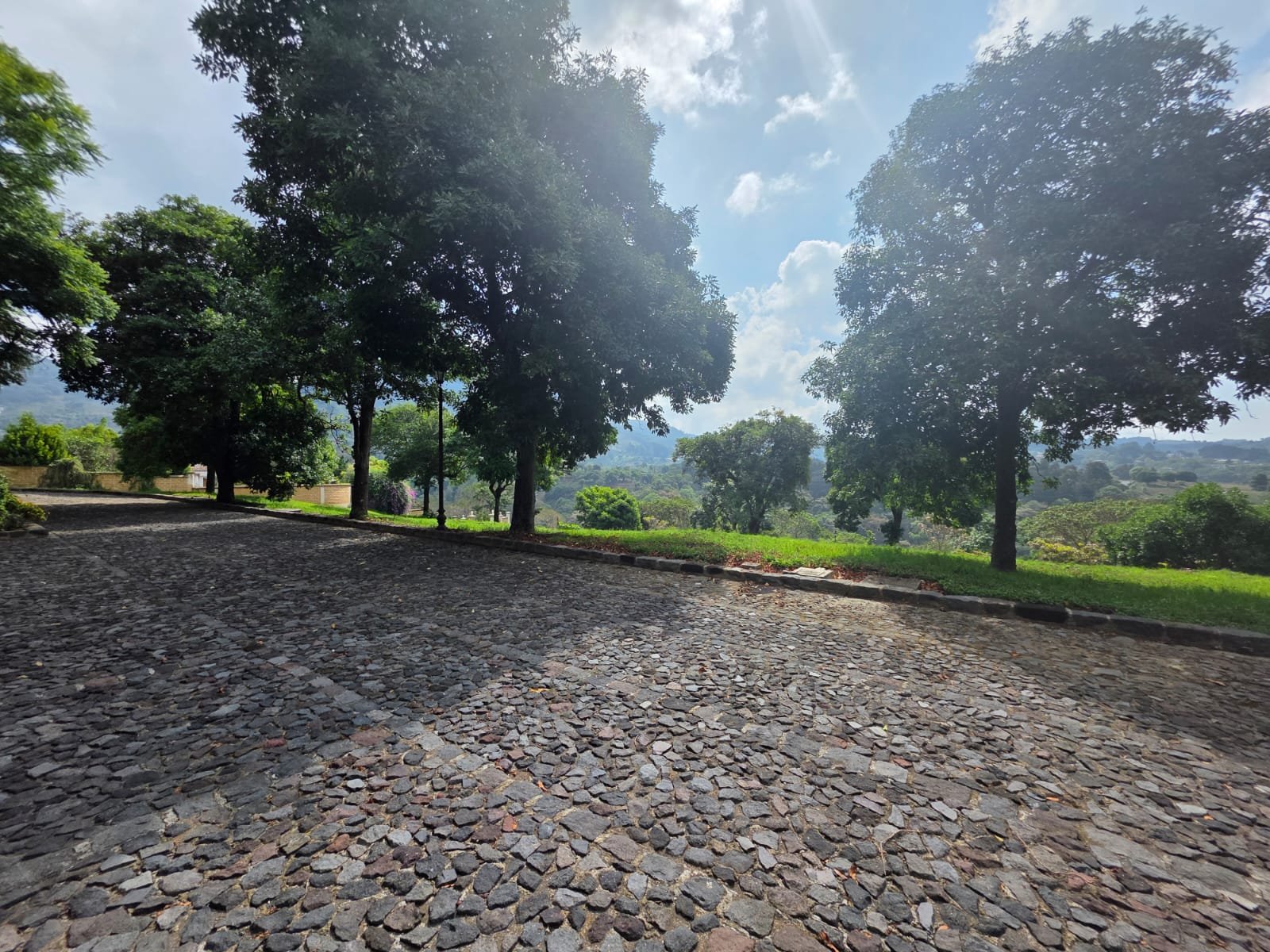 Vendo terreno a 10 minutos de Antigua Guatemala