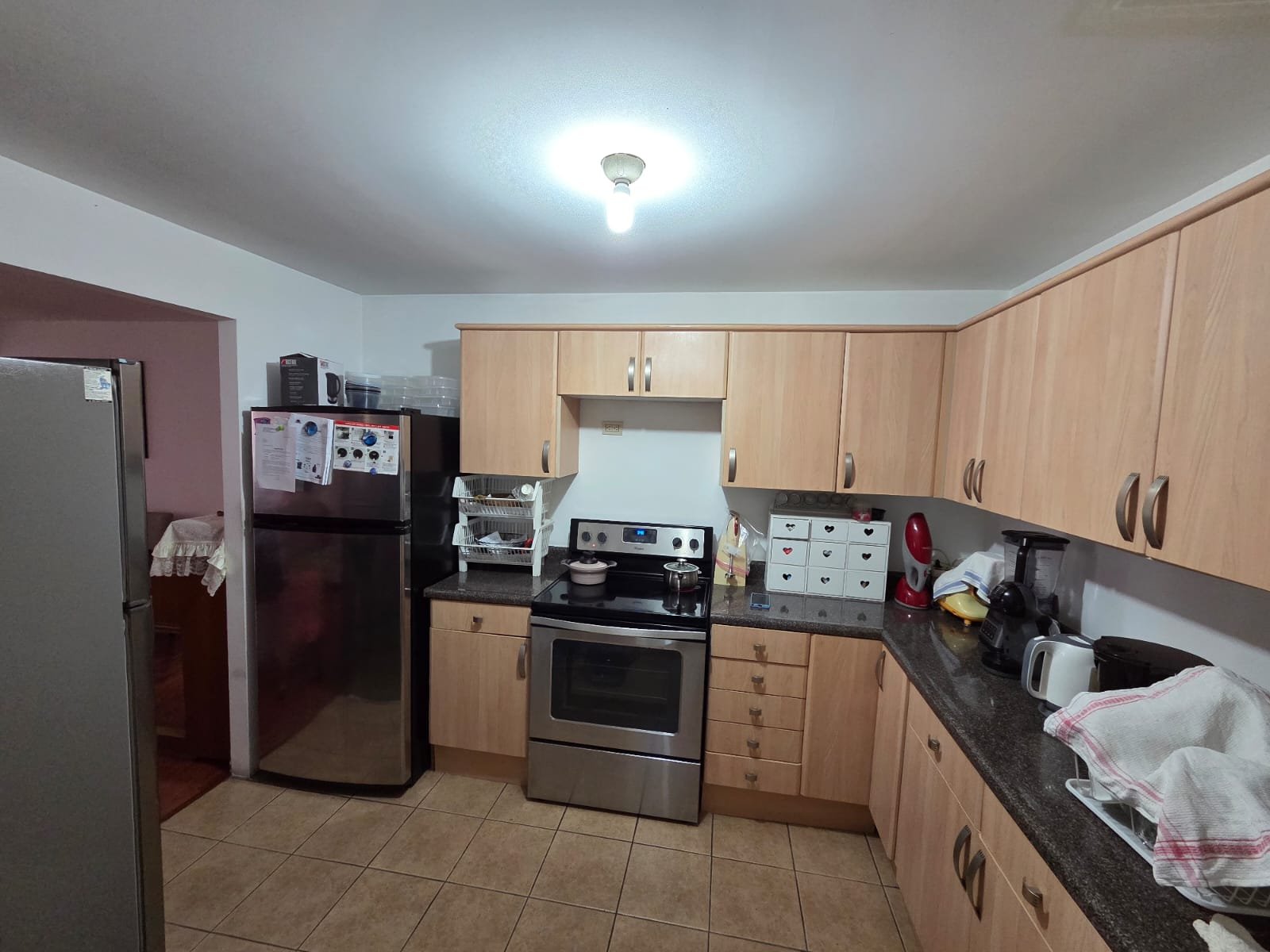 Apartamento en venta de 3 habitaciones con balcon en zona 14