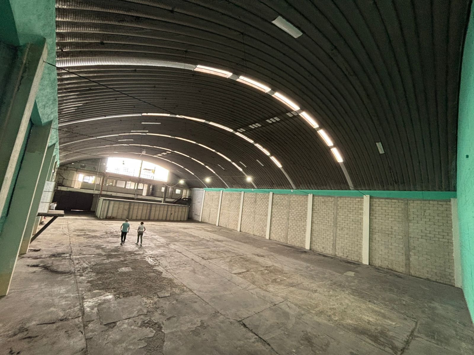 Bodega en renta en zona 2 de Mixco fuera de garita