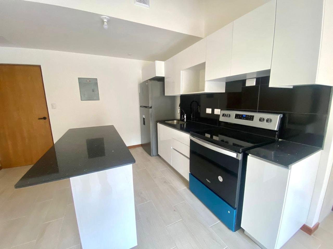 Apartamento en renta 2 habitaciones con linea blanca en Z16