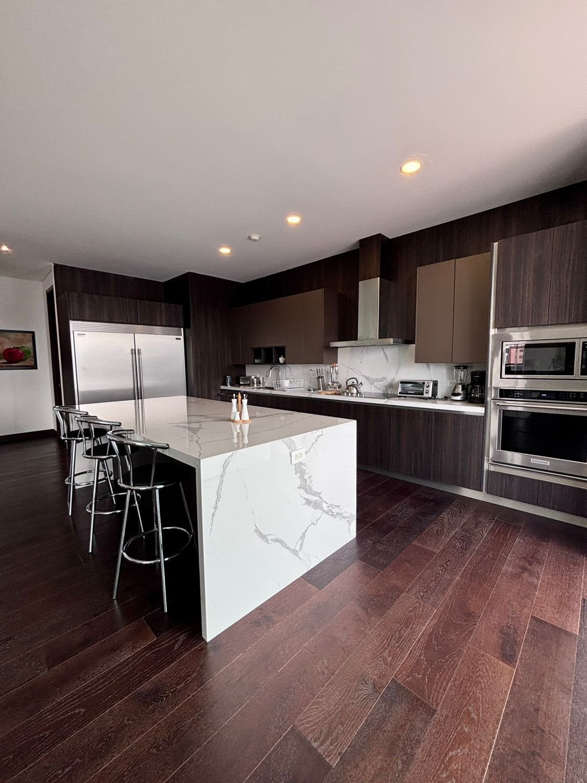 Apartamento en renta de 3 habitaciones en nivel alto en Z14