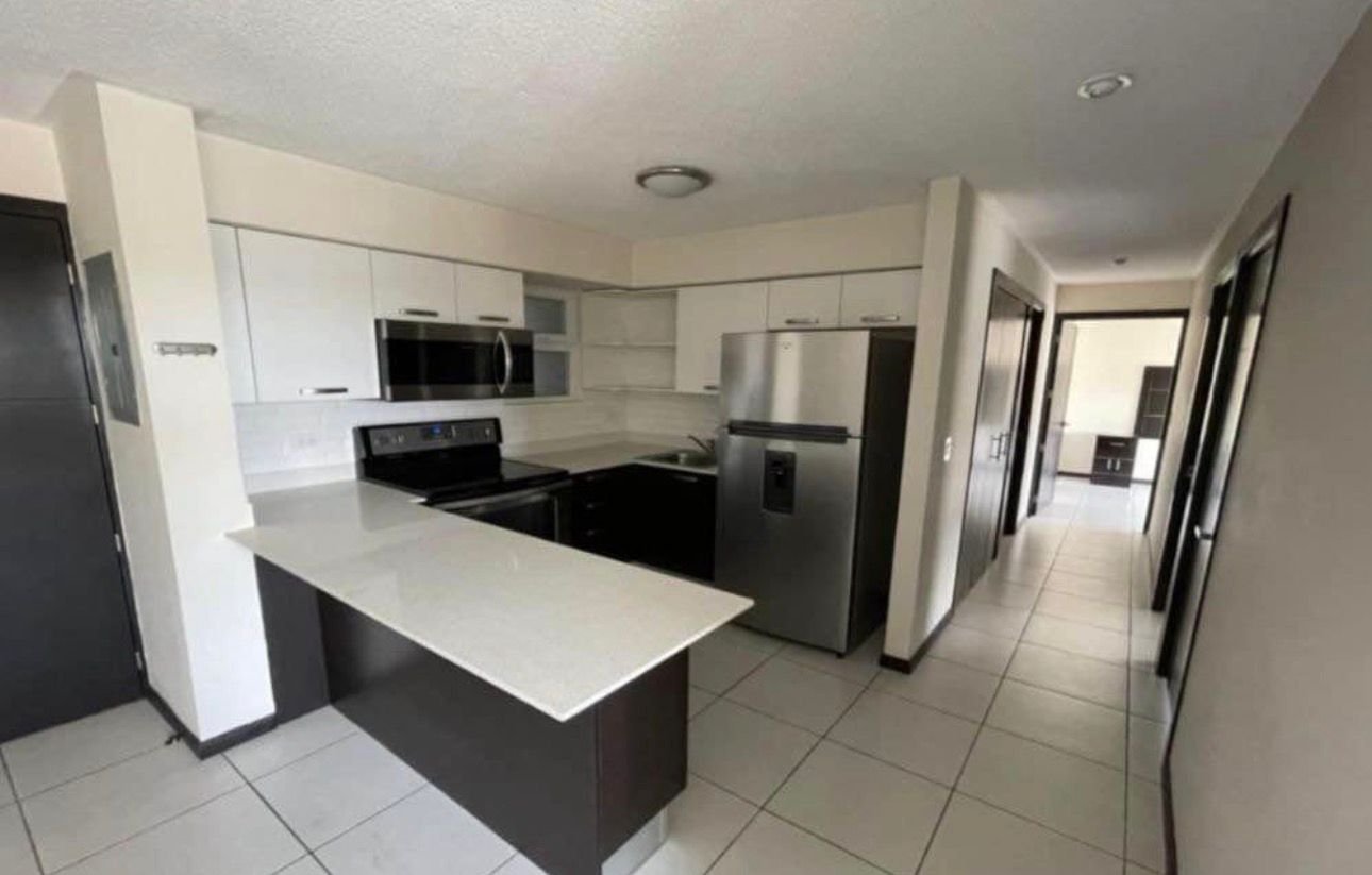 Apartamento en nivel alto en renta de 3 habitaciones en Z11