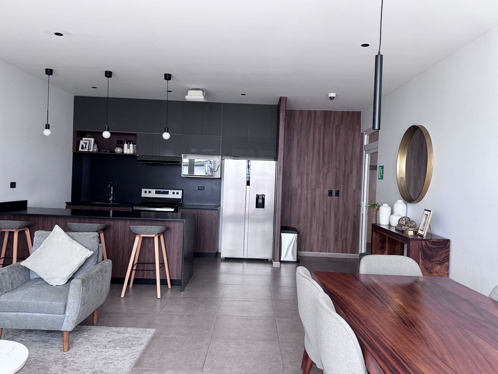 Apartamento en renta de 3 habitaciones en Z7 Parque Mateo