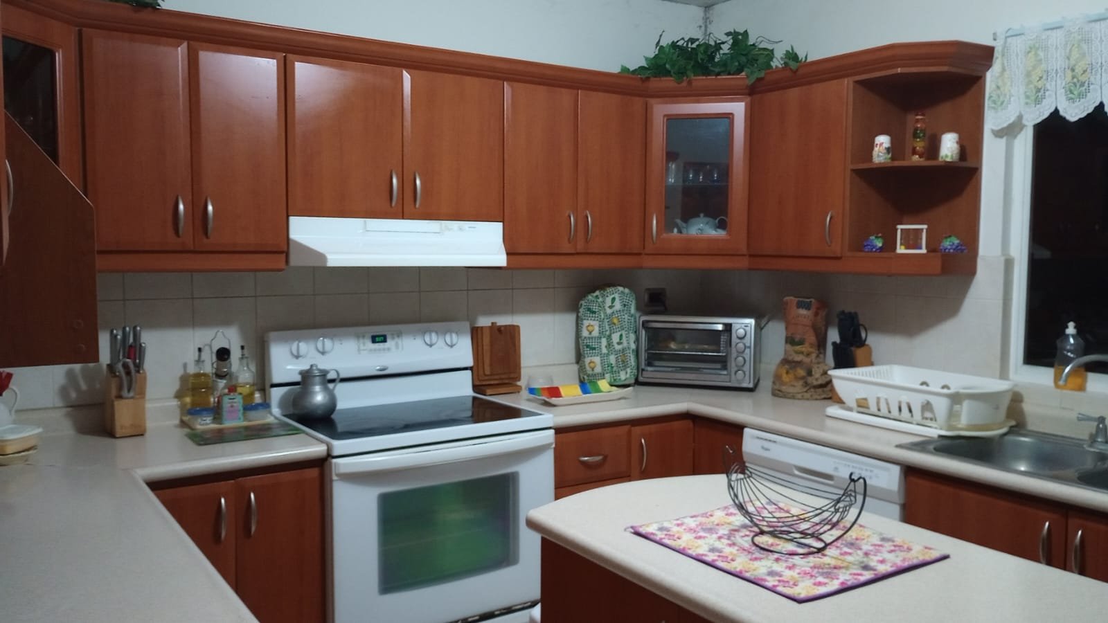 Casa en venta 3 habitaciones en KM 16 CAES entrada a Olmeca