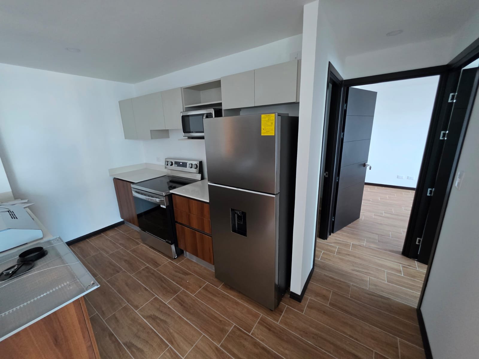 Renta de apartamento 2 habitaciones y linea blanca Z13