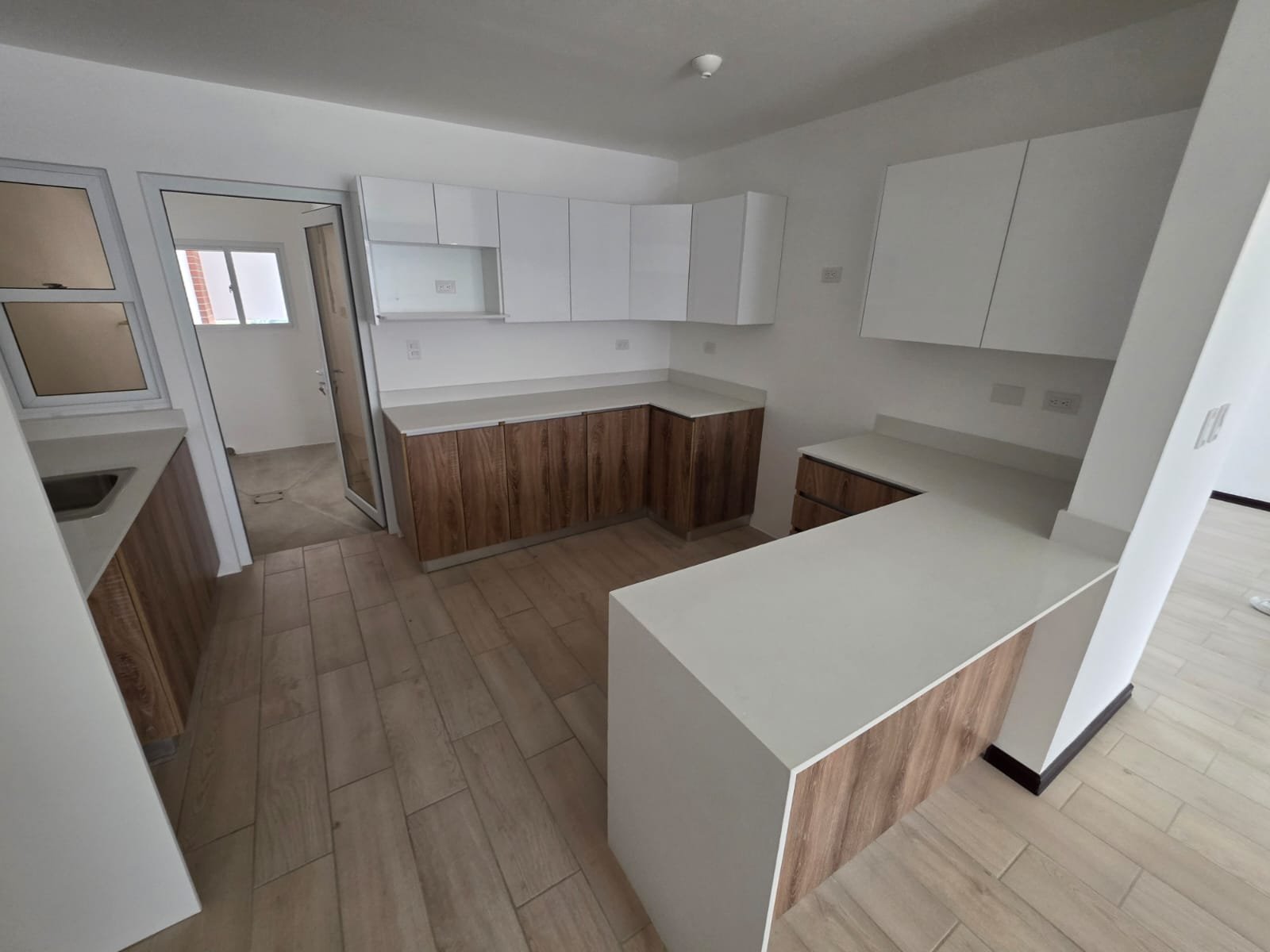 Casa con jardin de 3 habs en venta en Trivento KM 18.5 CAES