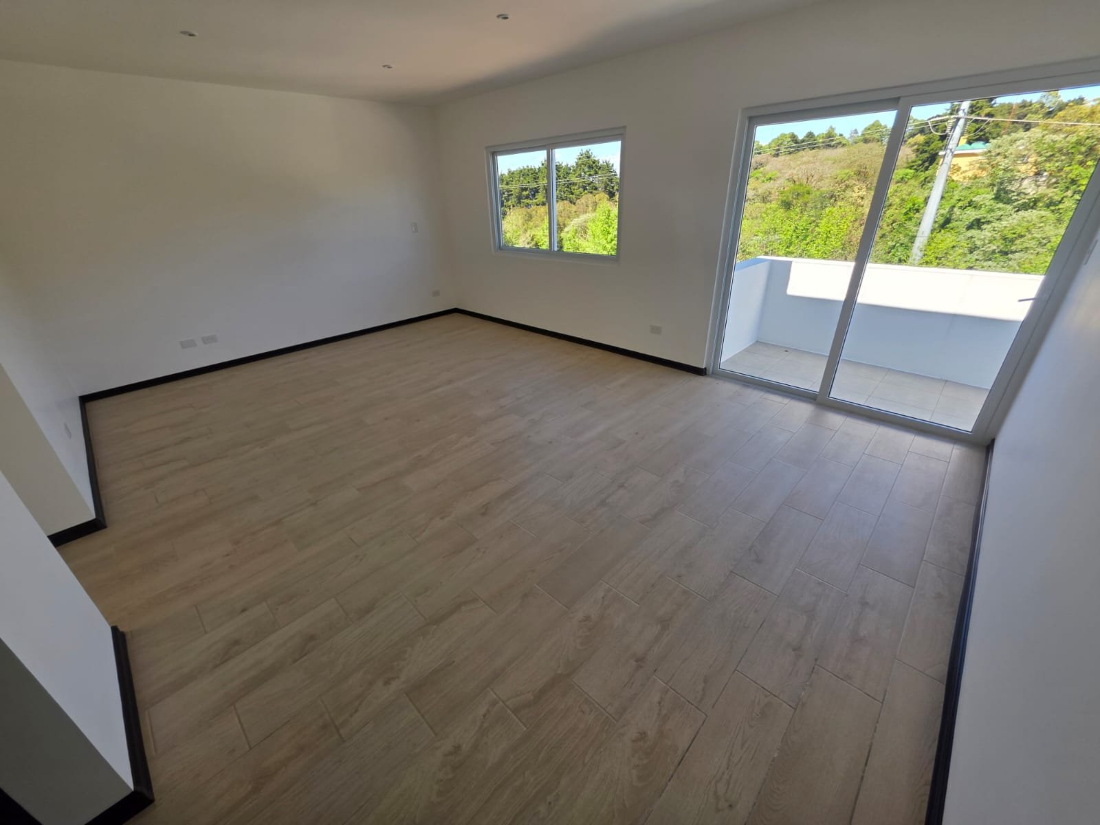 Casa con hab de servicio en venta Trivento KM18.5 CAES 4 habs