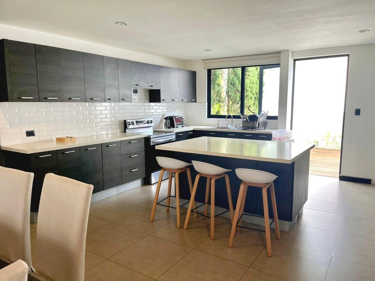 Casa en renta de 3 habitaciones con linea blanca en Z15