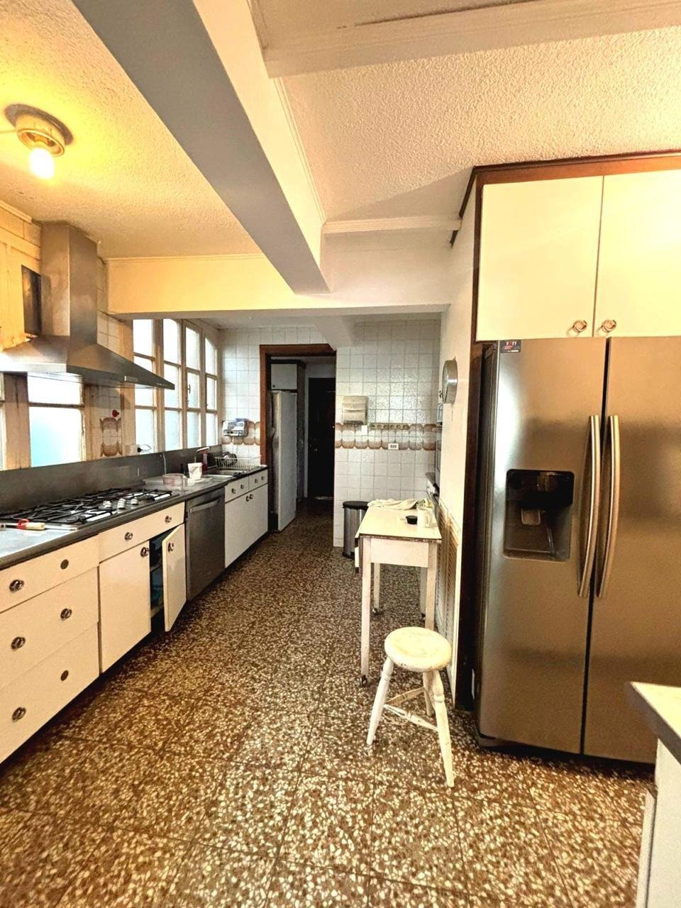 Casa en venta con jardín de 3 habitaciones en zona 14