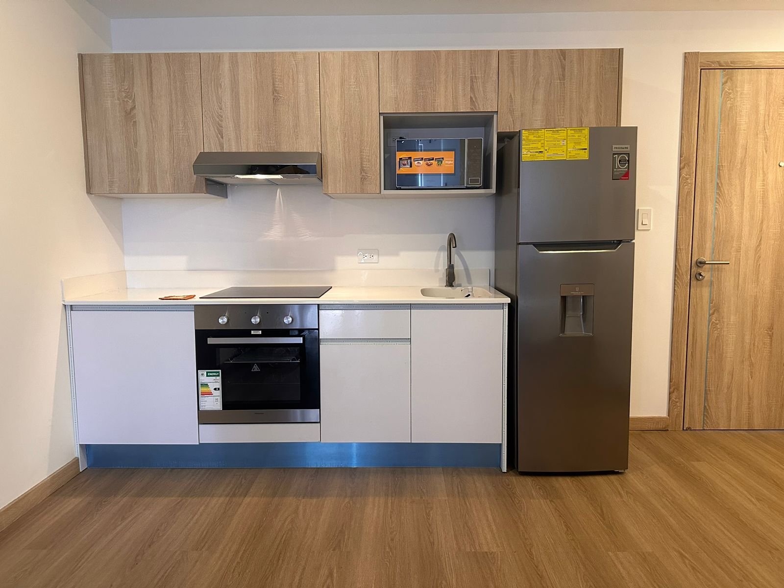 Apartamento amueblado en venta de 2 habitaciones en zona 4