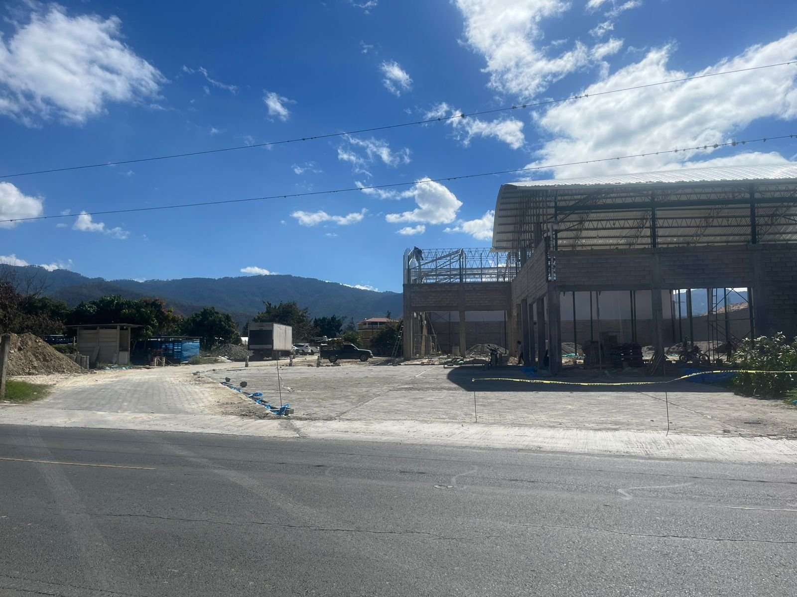 Ofibodegas en renta en area comercial de Baja Verapaz