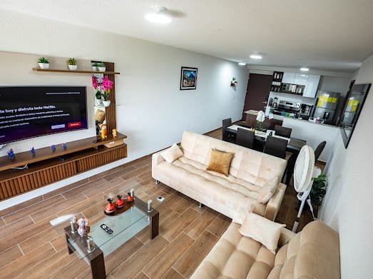 Apartamento amueblado en renta de 3 habitaciones en zona 16