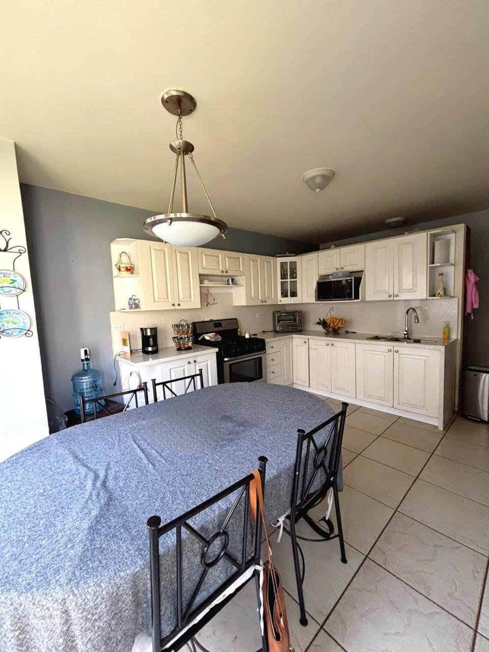 Casa con jardín en venta de 4 habitaciones en Z8 de Mixco