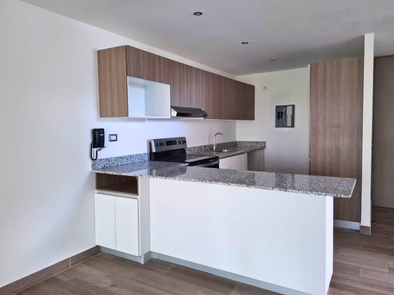 Apartamento con linea blanca en renta 2 habitaciones zona 16