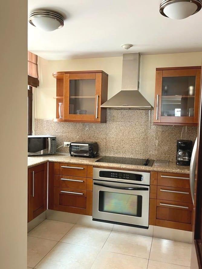 Apartamento con linea blanca en renta 2 habitaciones zona 14