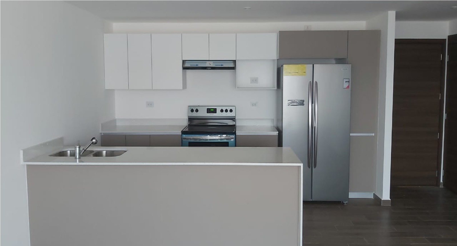 Apartamento con linea blanca