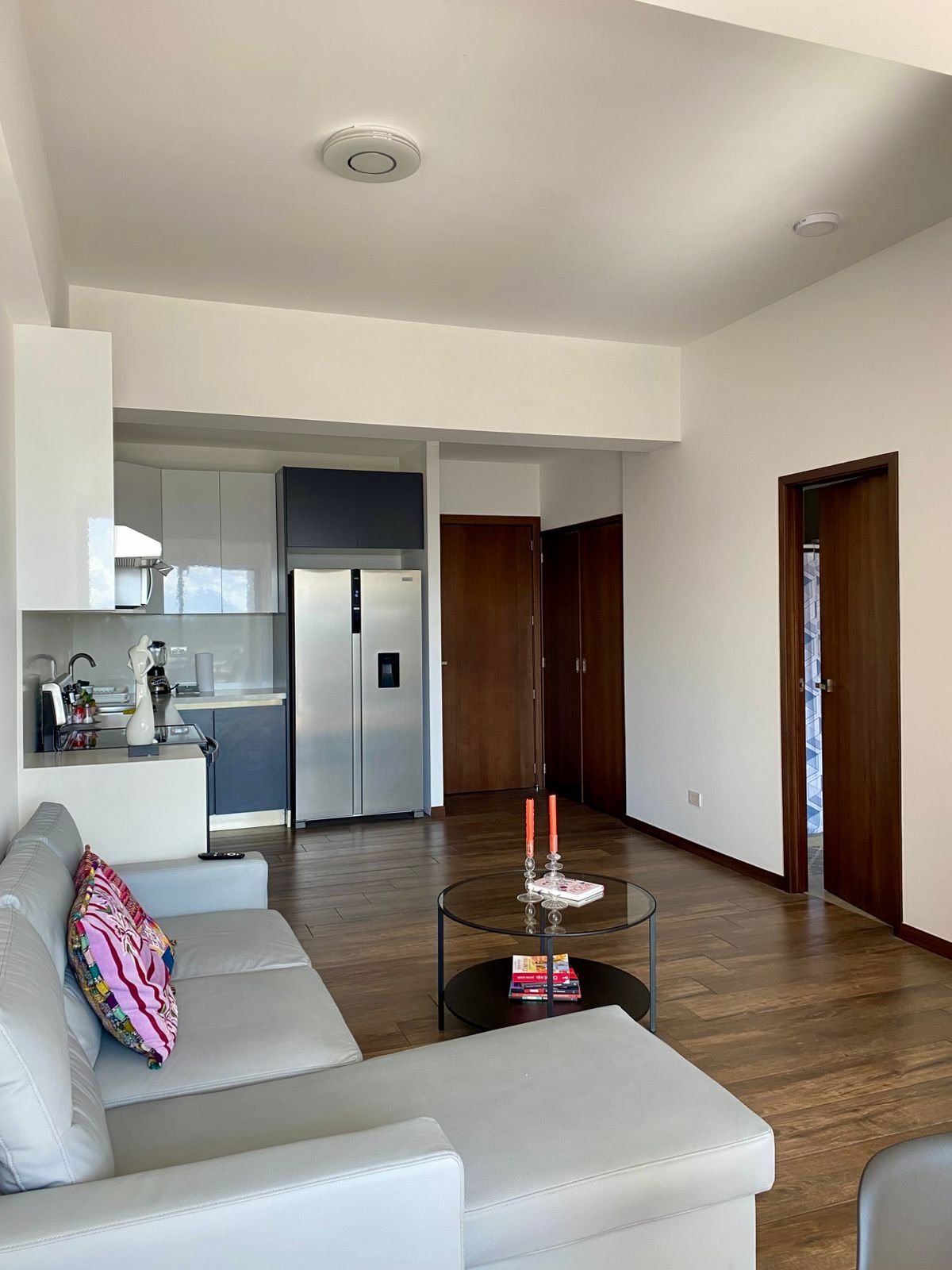 Apartamento amueblado en renta con 1 habitacion en zona 10