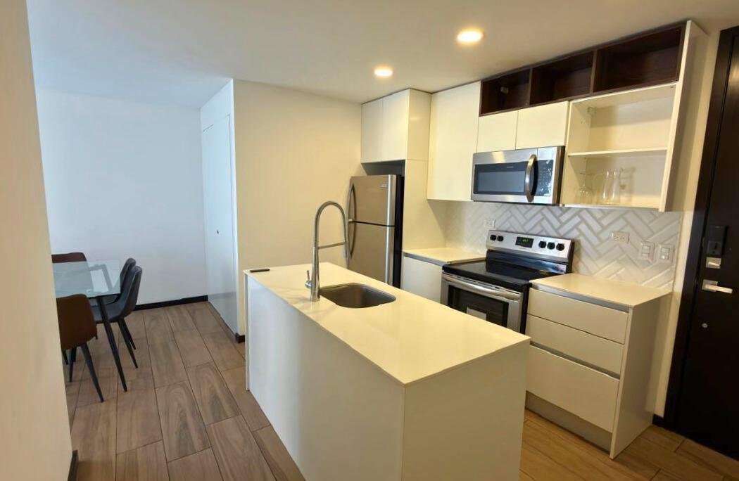 Apartamento con linea blanca en renta - 1 habitacion zona 15