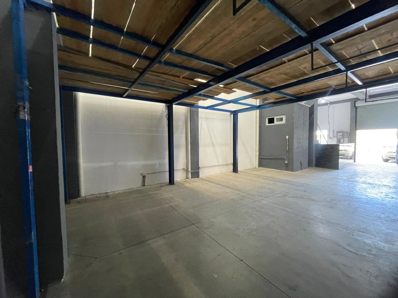 Venta de bodega en San Cristóbal II