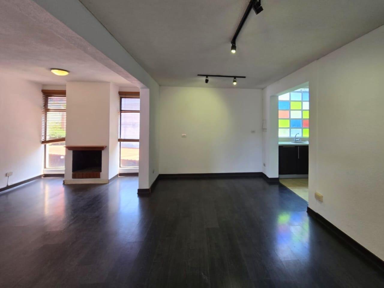 Apartamento con pergola en venta - 2 habitaciones en zona 15