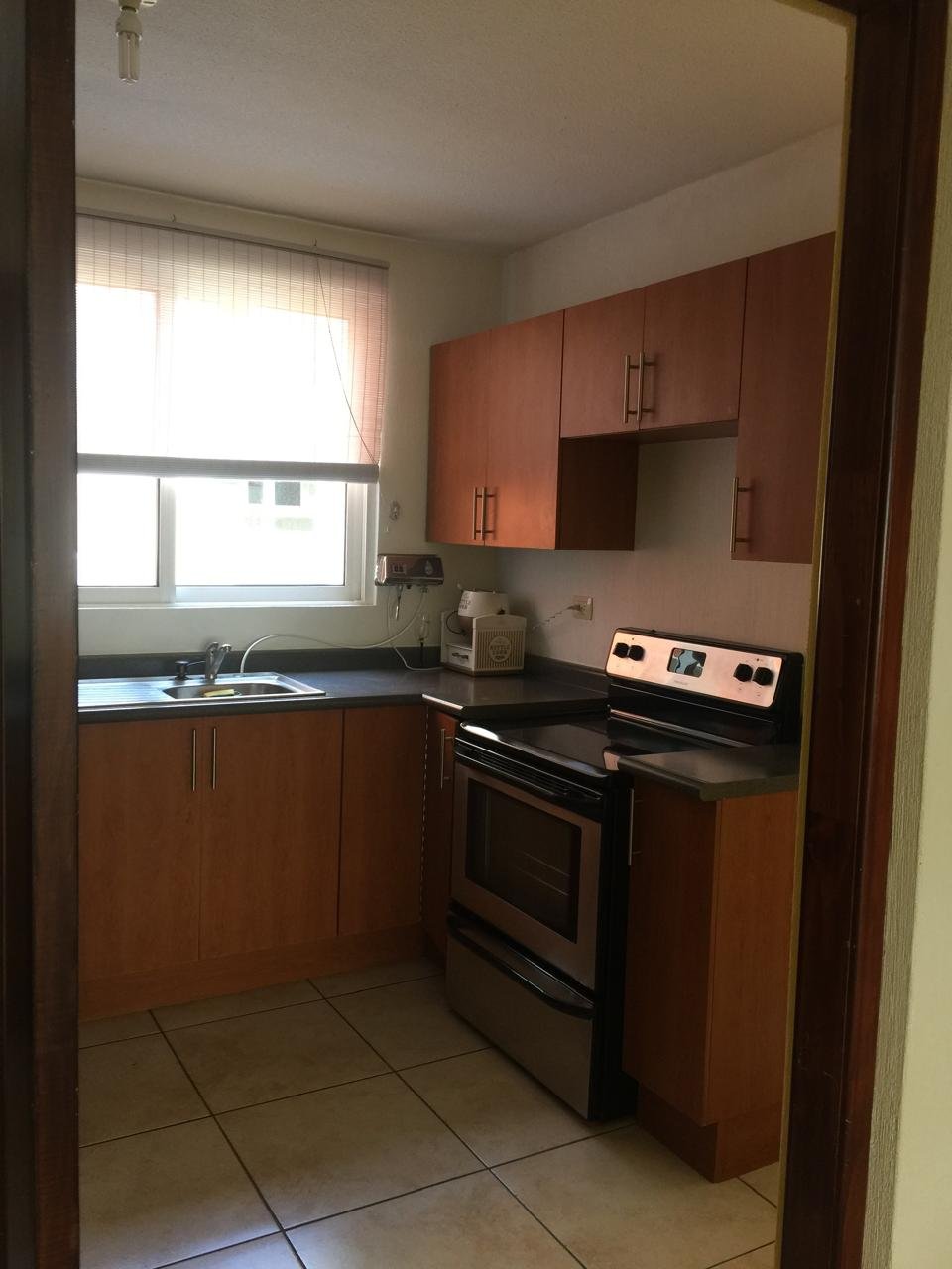 Apartamento en venta - 3 habitaciones nivel medio en  zona 12