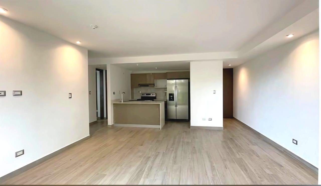 Apartamento con gimnasio en venta - 2 habitaciones en zona 15