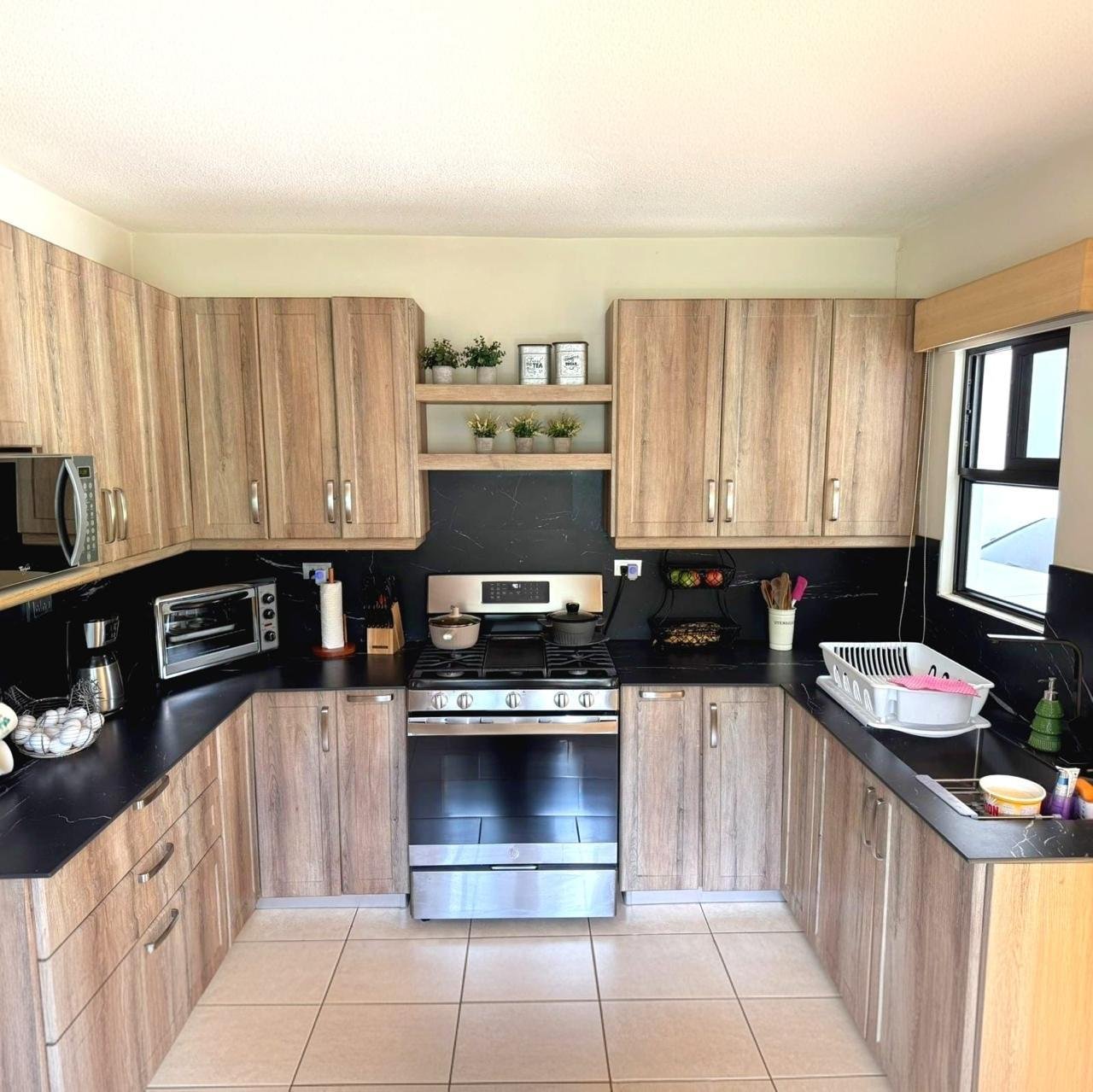 Casa en venta - 4 habitaciones en San Isidro II zona 16