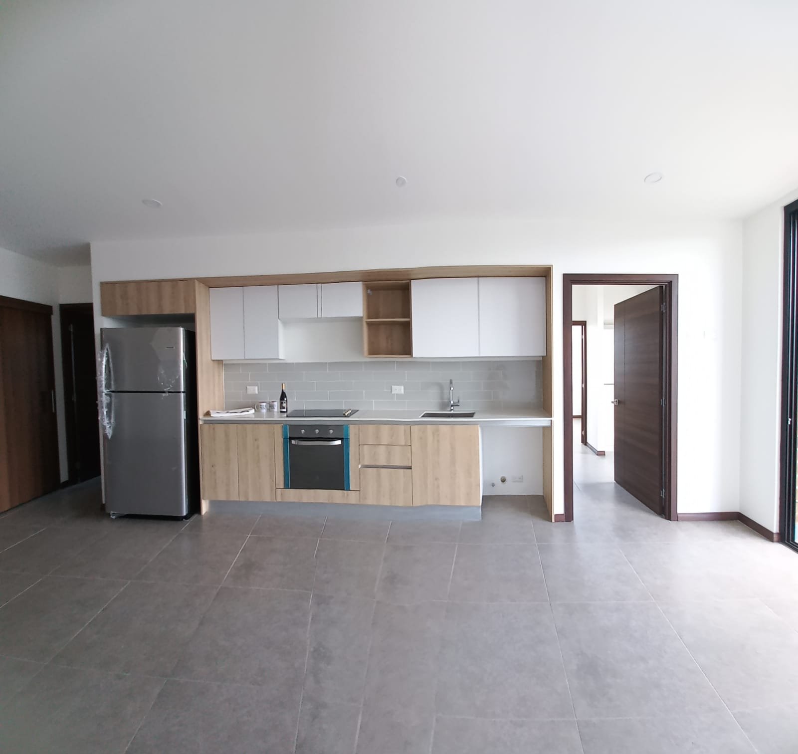 Apartamento con Rooftop en venta - 2 habitaciones en zona 10