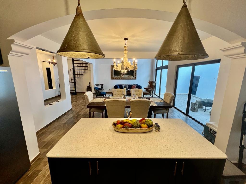 Casa amueblada en venta - 3 habitaciones en Antigua Guatemala